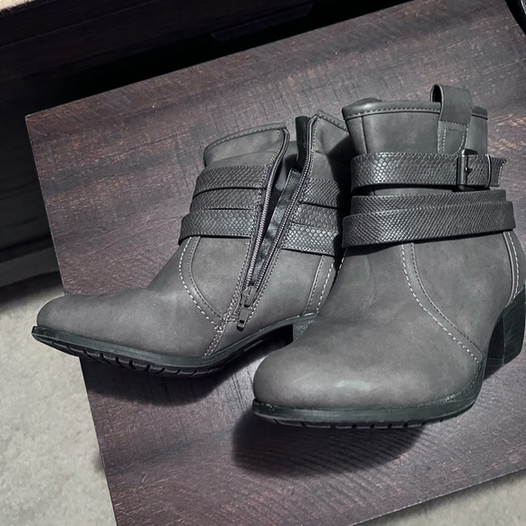 Booties - Picture 2 of 5